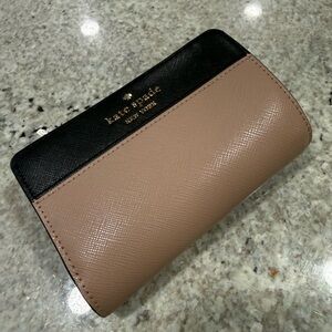 Kate Spade Black and Tan Wallet